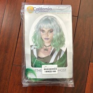 Green/ Grey Blonde Ombré Wig